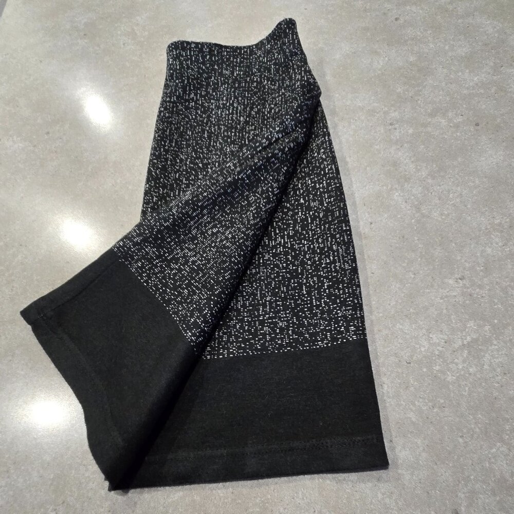 VINTAGE ELLEN Women's Black White Speckled Stretch Knit Skirt - Black/White - LG